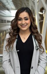 Cumming School of Medicine student Hania Aamer will graduate with her medical degree in 2023. 